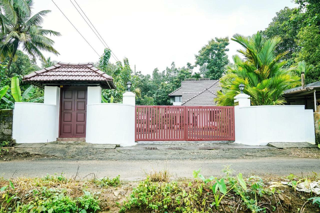 Thanal Premium Villa By - A Place To Call Your Home Muvattupuzha Esterno foto