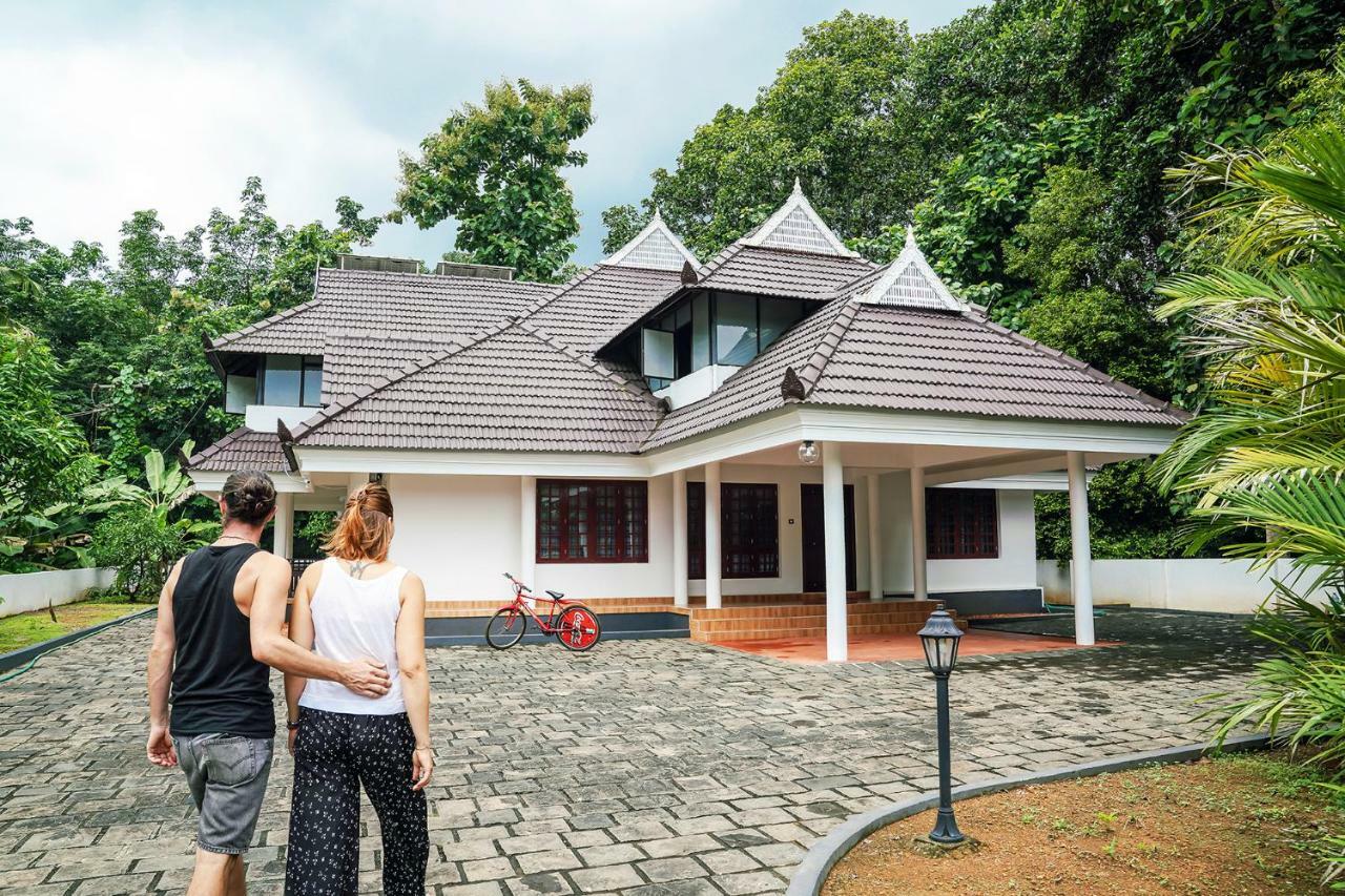 Thanal Premium Villa By - A Place To Call Your Home Muvattupuzha Esterno foto