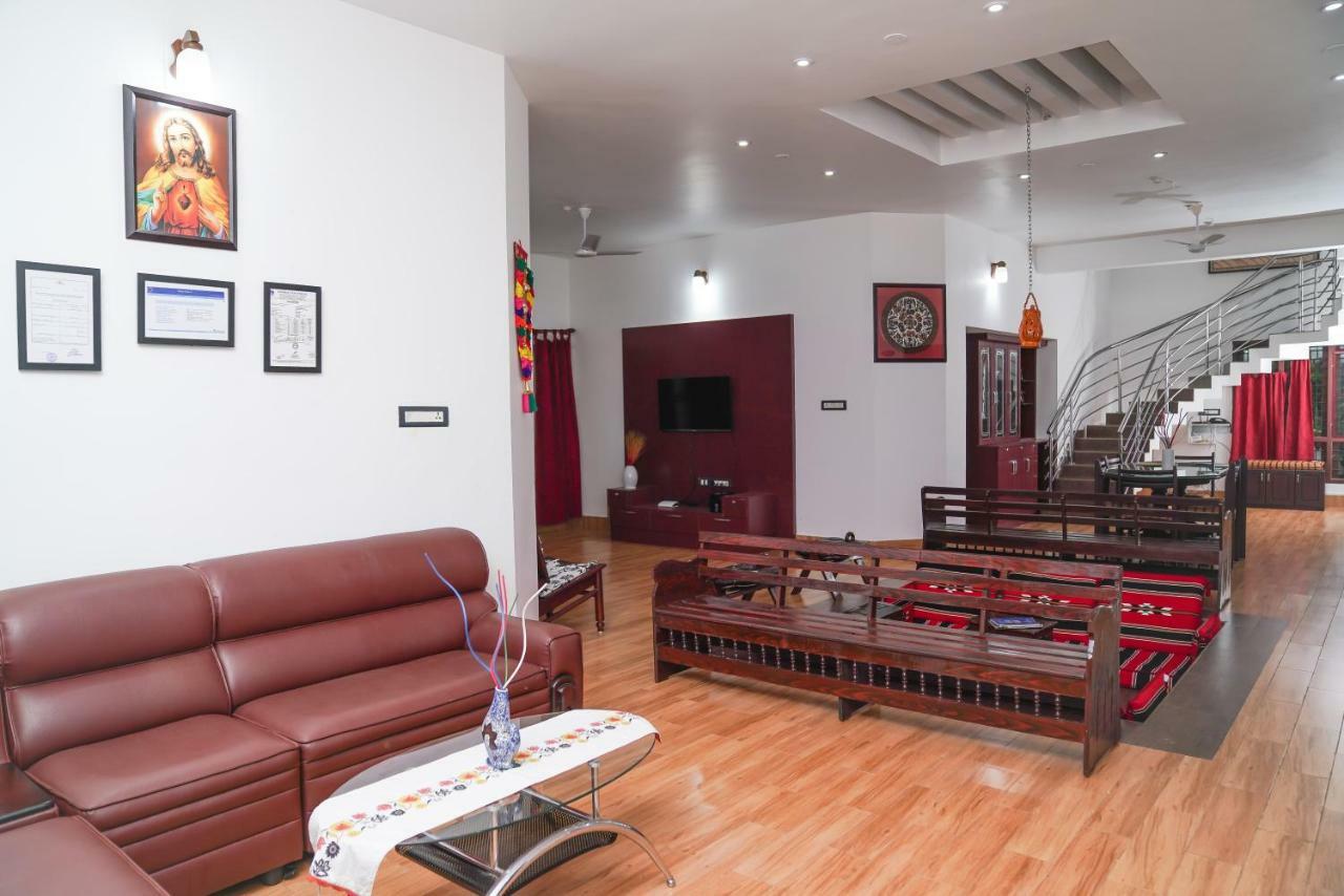 Thanal Premium Villa By - A Place To Call Your Home Muvattupuzha Esterno foto